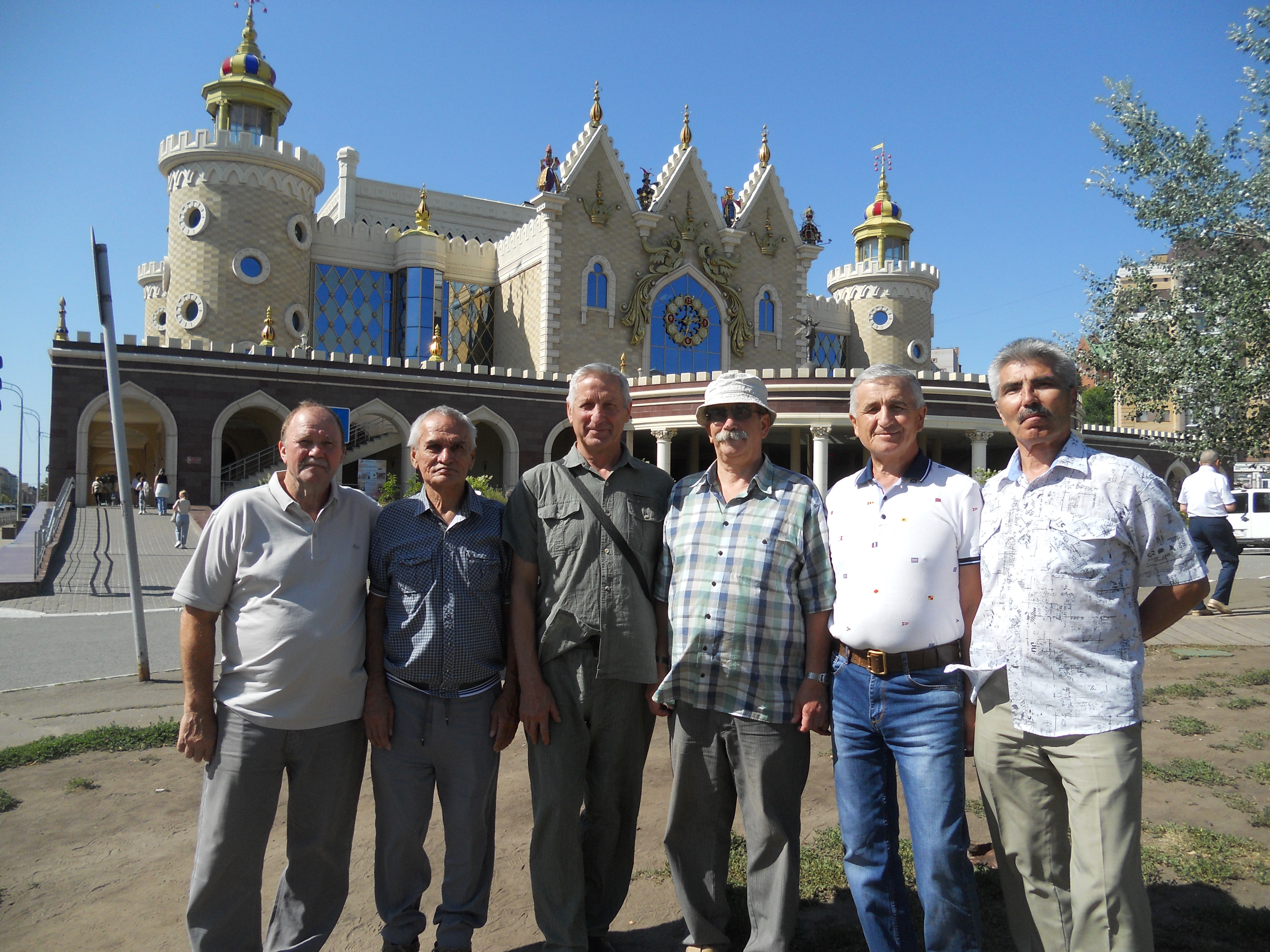 DSCN9917.jpg (2758325 байт)